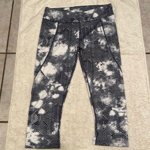 The North Face capri leggings